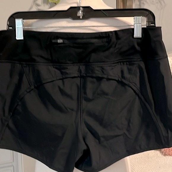 Crz Yoga Black Athletic Shorts Womens Medium - Picture 2 of 8
